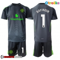 Otroške Nogometnih dresov Manchester United Altay Bayindir #1 Vratar Gostujoči 2025-26 Kratki rokavi (+ hlače)